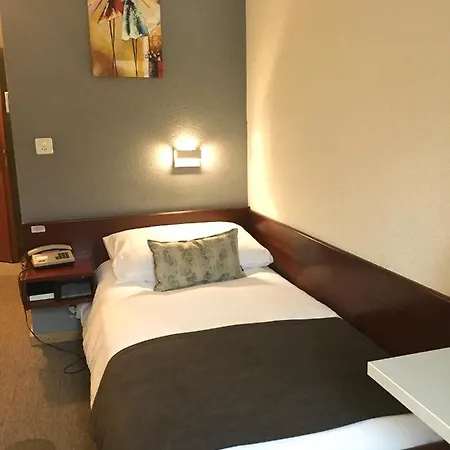 La Dent-du-midi & Restaurant סן-מוריס