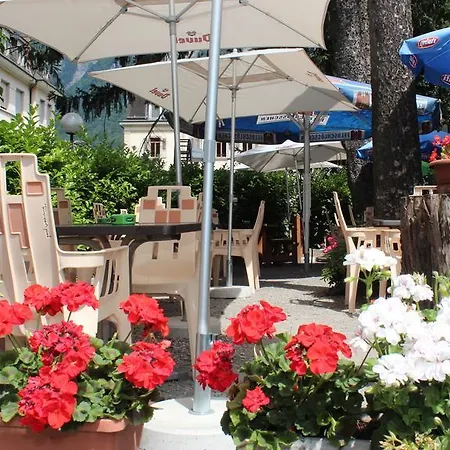 La Dent-du-midi & Restaurant מלון 2*