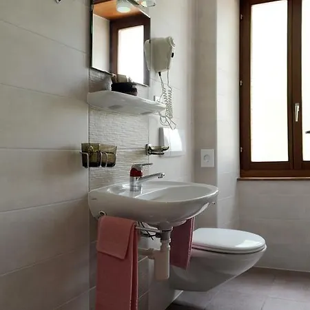 מלון La Dent-du-midi & Restaurant