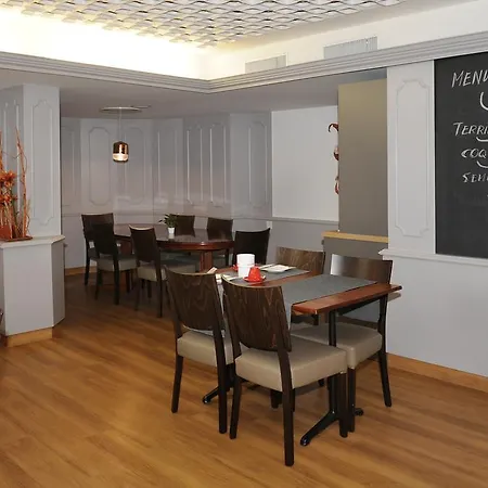 מלון La Dent-du-midi & Restaurant סן-מוריס