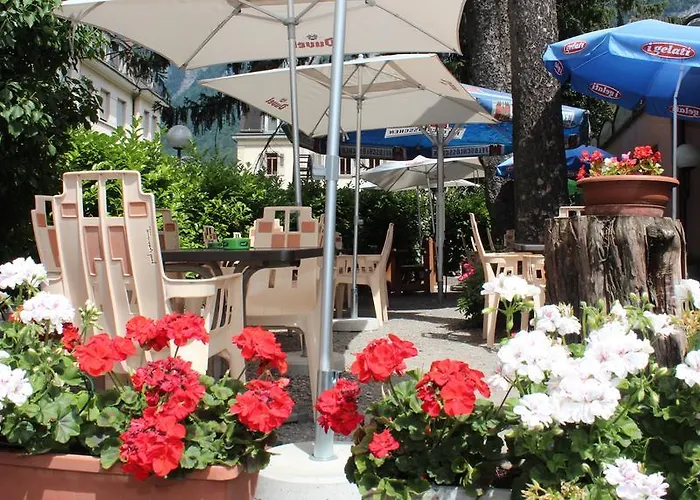 La Dent-du-midi & Restaurant Hotel 2*