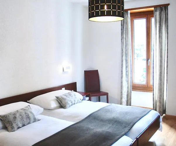 La Dent-du-midi & Restaurant Hotel