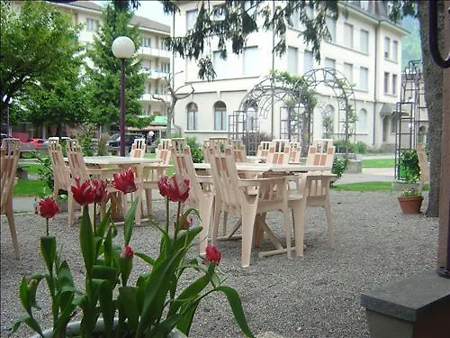 La Dent-du-midi & Restaurant Saint-Maurice