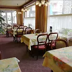 Szálloda La Dent-du-midi & Restaurant 2*