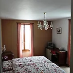 La Dent-du-midi & Restaurant 2* Saint-Maurice
