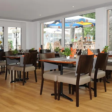 La Dent-du-midi & Restaurant 호텔